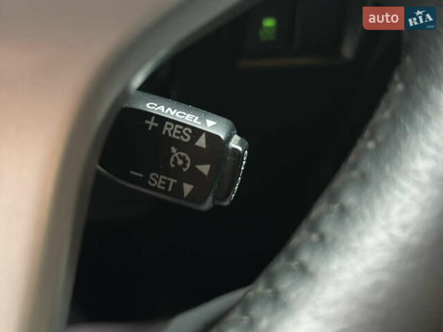 Білий Тойота Ленд Крузер Прадо, об'ємом двигуна 3 л та пробігом 291 тис. км за 27400 $, фото 33 на Automoto.ua