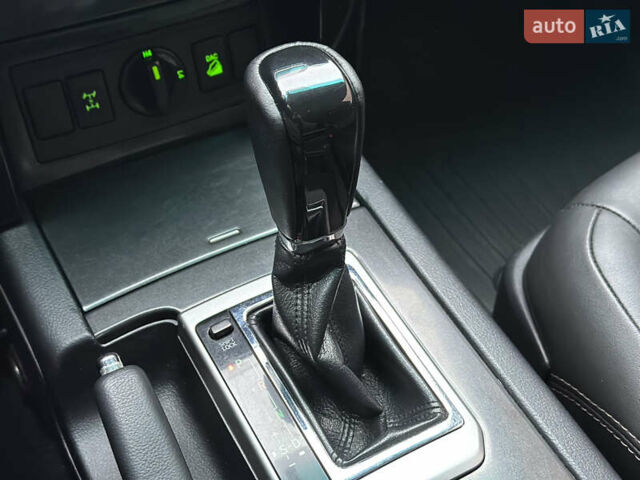 Білий Тойота Ленд Крузер Прадо, об'ємом двигуна 3 л та пробігом 291 тис. км за 27400 $, фото 30 на Automoto.ua