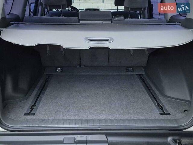 Білий Тойота Ленд Крузер Прадо, об'ємом двигуна 3 л та пробігом 266 тис. км за 23900 $, фото 10 на Automoto.ua