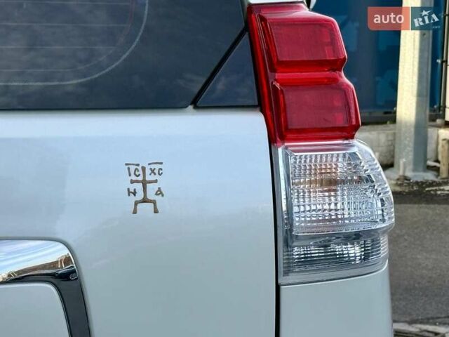 Белый Тойота Ленд Крузер Прадо, объемом двигателя 3 л и пробегом 267 тыс. км за 23500 $, фото 12 на Automoto.ua