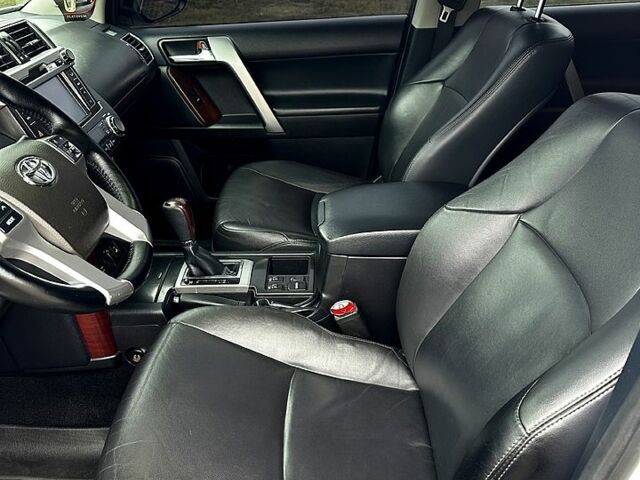 Белый Тойота Ленд Крузер Прадо, объемом двигателя 3 л и пробегом 148 тыс. км за 27500 $, фото 10 на Automoto.ua