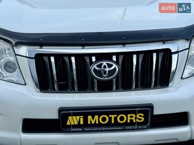 Белый Тойота Ленд Крузер Прадо, объемом двигателя 3 л и пробегом 267 тыс. км за 23500 $, фото 25 на Automoto.ua