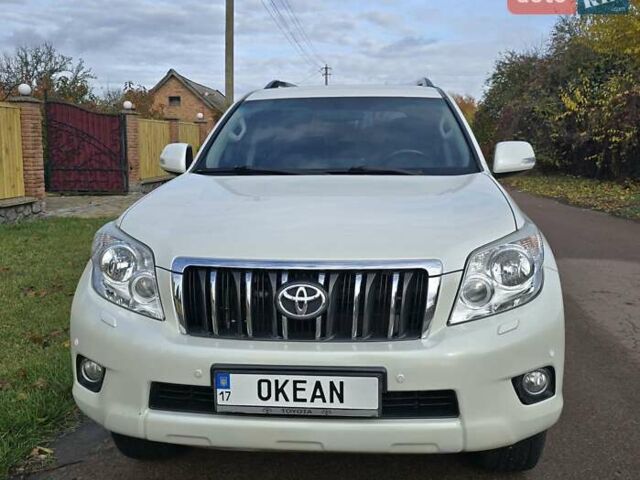 Білий Тойота Ленд Крузер Прадо, об'ємом двигуна 2.69 л та пробігом 108 тис. км за 25000 $, фото 9 на Automoto.ua