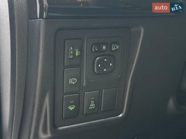 Білий Тойота Ленд Крузер Прадо, об'ємом двигуна 3 л та пробігом 291 тис. км за 27400 $, фото 23 на Automoto.ua