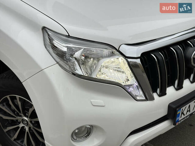 Білий Тойота Ленд Крузер Прадо, об'ємом двигуна 3 л та пробігом 291 тис. км за 27400 $, фото 15 на Automoto.ua