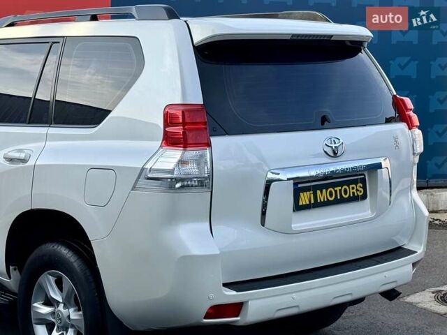 Белый Тойота Ленд Крузер Прадо, объемом двигателя 3 л и пробегом 267 тыс. км за 23500 $, фото 17 на Automoto.ua