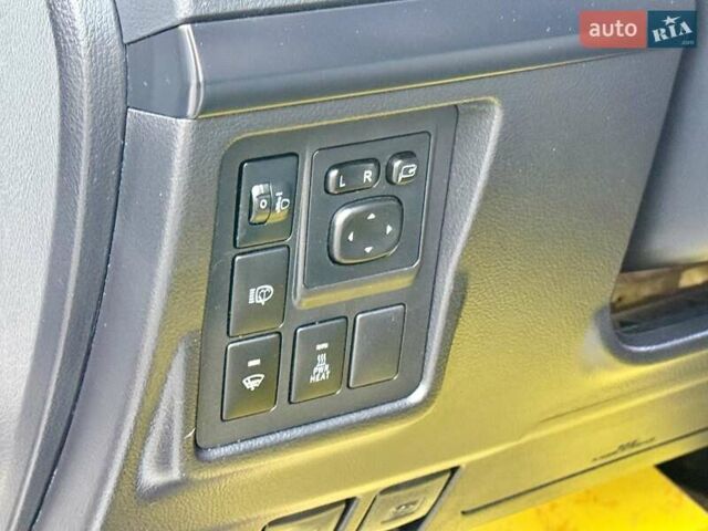 Белый Тойота Ленд Крузер Прадо, объемом двигателя 3 л и пробегом 267 тыс. км за 23500 $, фото 31 на Automoto.ua