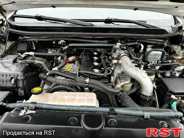 Белый Тойота Ленд Крузер Прадо, объемом двигателя 3 л и пробегом 148 тыс. км за 27500 $, фото 13 на Automoto.ua