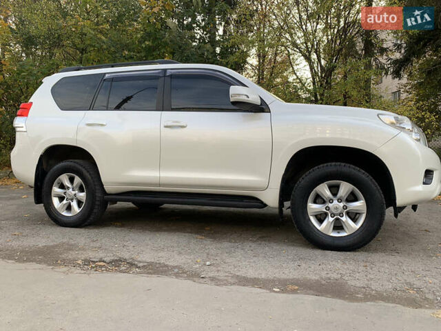 Білий Тойота Ленд Крузер Прадо, об'ємом двигуна 2.7 л та пробігом 185 тис. км за 25000 $, фото 32 на Automoto.ua