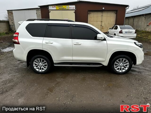 Белый Тойота Ленд Крузер Прадо, объемом двигателя 3 л и пробегом 148 тыс. км за 27500 $, фото 2 на Automoto.ua