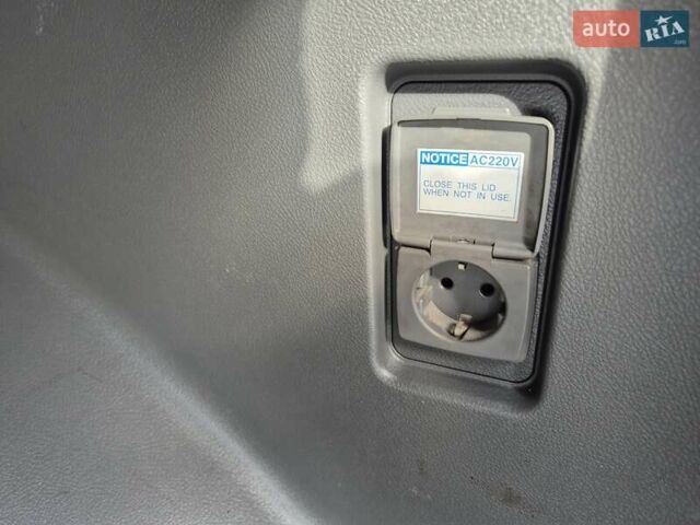 Білий Тойота Ленд Крузер Прадо, об'ємом двигуна 3 л та пробігом 266 тис. км за 23900 $, фото 9 на Automoto.ua