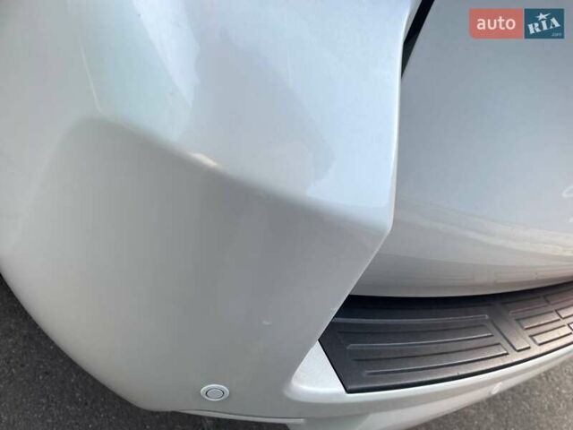 Белый Тойота Ленд Крузер Прадо, объемом двигателя 3 л и пробегом 267 тыс. км за 23500 $, фото 15 на Automoto.ua