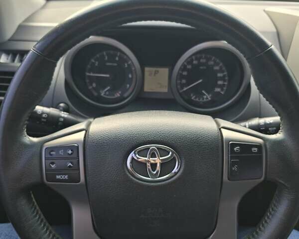 Білий Тойота Ленд Крузер Прадо, об'ємом двигуна 2.69 л та пробігом 108 тис. км за 25000 $, фото 11 на Automoto.ua