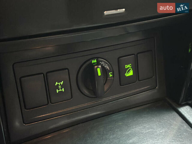 Білий Тойота Ленд Крузер Прадо, об'ємом двигуна 3 л та пробігом 291 тис. км за 27400 $, фото 31 на Automoto.ua