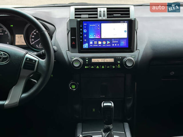 Білий Тойота Ленд Крузер Прадо, об'ємом двигуна 3 л та пробігом 291 тис. км за 27400 $, фото 27 на Automoto.ua