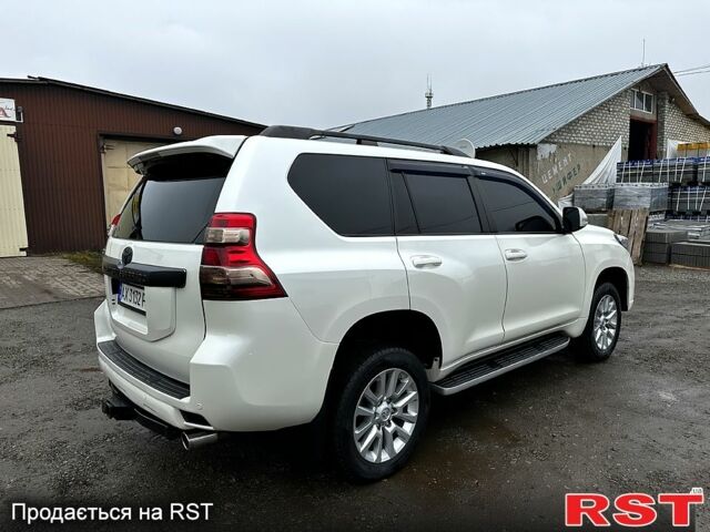 Белый Тойота Ленд Крузер Прадо, объемом двигателя 3 л и пробегом 148 тыс. км за 27500 $, фото 5 на Automoto.ua