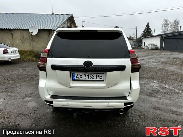 Белый Тойота Ленд Крузер Прадо, объемом двигателя 3 л и пробегом 148 тыс. км за 27500 $, фото 7 на Automoto.ua