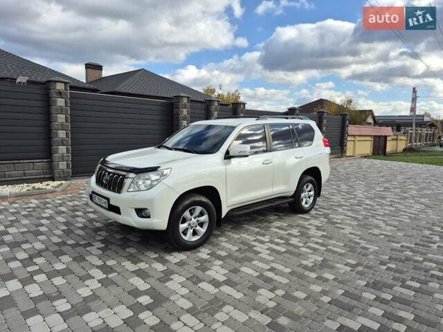 Білий Тойота Ленд Крузер Прадо, об'ємом двигуна 3 л та пробігом 266 тис. км за 23900 $, фото 3 на Automoto.ua