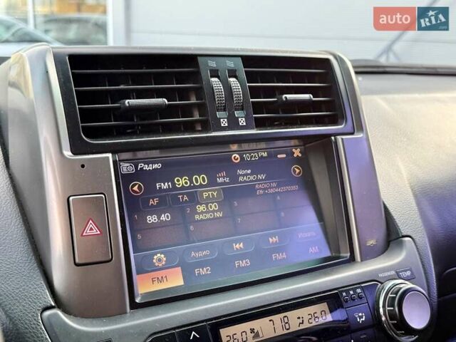 Белый Тойота Ленд Крузер Прадо, объемом двигателя 3 л и пробегом 267 тыс. км за 23500 $, фото 48 на Automoto.ua