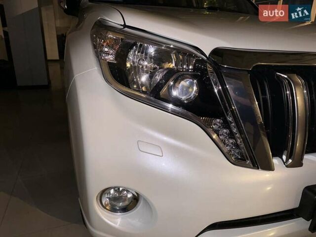 Белый Тойота Ленд Крузер Прадо, объемом двигателя 2.98 л и пробегом 112 тыс. км за 31900 $, фото 121 на Automoto.ua