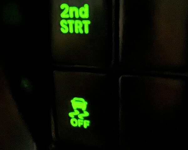 Белый Тойота Ленд Крузер Прадо, объемом двигателя 2.98 л и пробегом 112 тыс. км за 31900 $, фото 71 на Automoto.ua