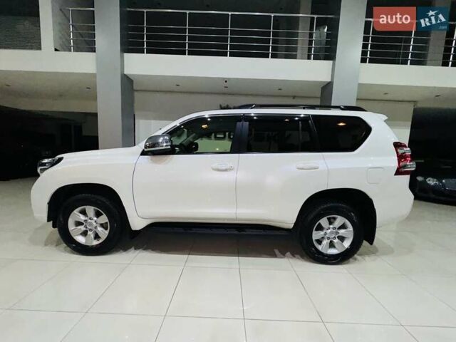 Белый Тойота Ленд Крузер Прадо, объемом двигателя 2.98 л и пробегом 112 тыс. км за 31900 $, фото 30 на Automoto.ua