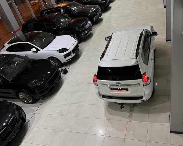 Белый Тойота Ленд Крузер Прадо, объемом двигателя 2.98 л и пробегом 112 тыс. км за 31900 $, фото 56 на Automoto.ua