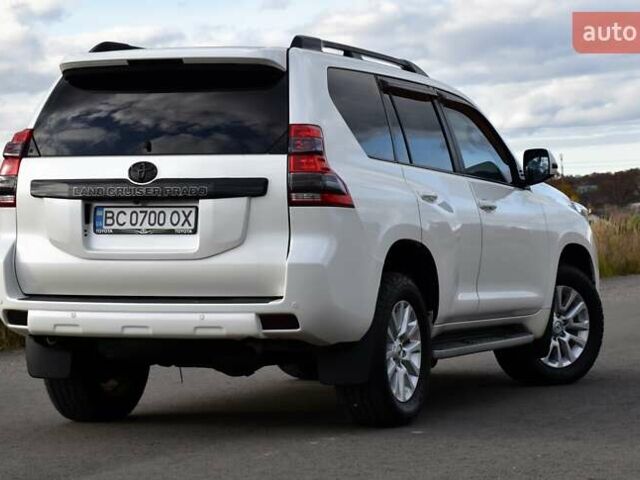 Белый Тойота Ленд Крузер Прадо, объемом двигателя 3 л и пробегом 231 тыс. км за 31700 $, фото 14 на Automoto.ua