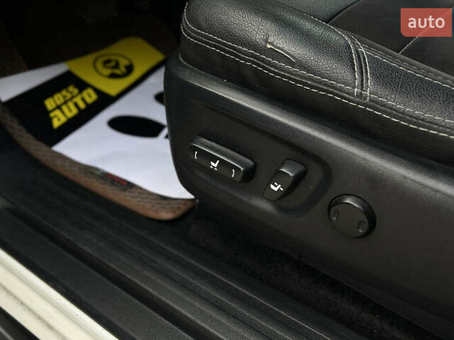 Тойота Ленд Крузер Прадо 2014 в Мукачеве на Automoto.ua Белый Тойота Ленд Крузер Прадо, объемом двигателя 2.98 л и пробегом 173 тыс. км за 31150 $, фото 16 на Automoto.ua