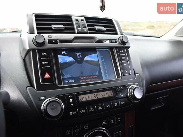 Белый Тойота Ленд Крузер Прадо, объемом двигателя 3 л и пробегом 231 тыс. км за 31700 $, фото 63 на Automoto.ua