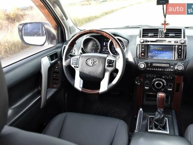 Белый Тойота Ленд Крузер Прадо, объемом двигателя 3 л и пробегом 231 тыс. км за 31700 $, фото 46 на Automoto.ua