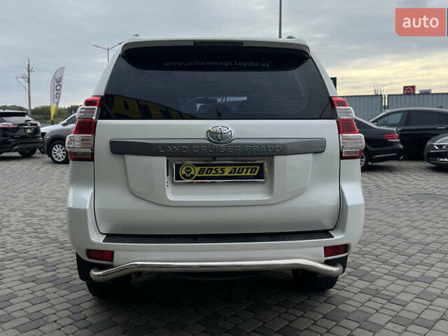 Тойота Ленд Крузер Прадо 2014 в Мукачеве на Automoto.ua Белый Тойота Ленд Крузер Прадо, объемом двигателя 2.98 л и пробегом 173 тыс. км за 31150 $, фото 5 на Automoto.ua