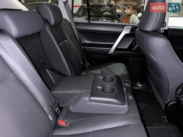 Белый Тойота Ленд Крузер Прадо, объемом двигателя 2.98 л и пробегом 112 тыс. км за 31900 $, фото 120 на Automoto.ua