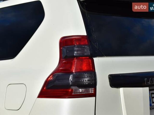 Белый Тойота Ленд Крузер Прадо, объемом двигателя 3 л и пробегом 231 тыс. км за 31700 $, фото 32 на Automoto.ua