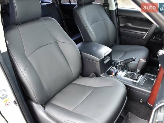 Белый Тойота Ленд Крузер Прадо, объемом двигателя 3 л и пробегом 231 тыс. км за 31700 $, фото 70 на Automoto.ua