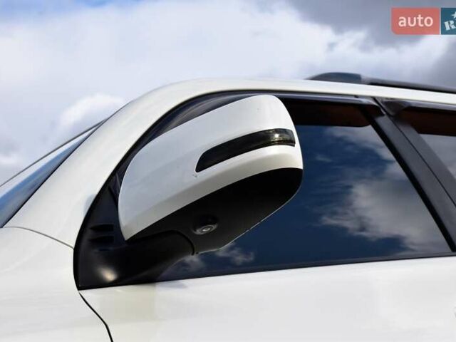 Белый Тойота Ленд Крузер Прадо, объемом двигателя 3 л и пробегом 231 тыс. км за 31700 $, фото 24 на Automoto.ua