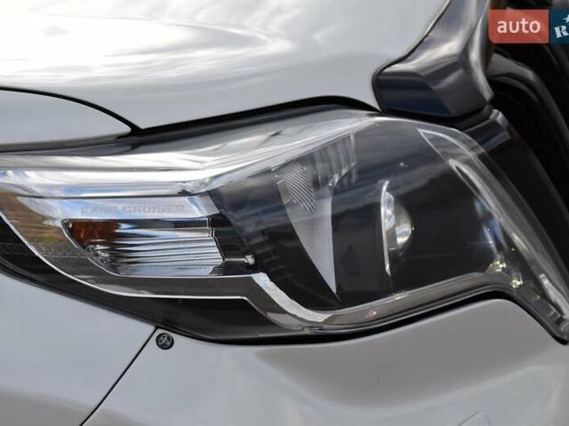 Белый Тойота Ленд Крузер Прадо, объемом двигателя 3 л и пробегом 231 тыс. км за 31700 $, фото 42 на Automoto.ua