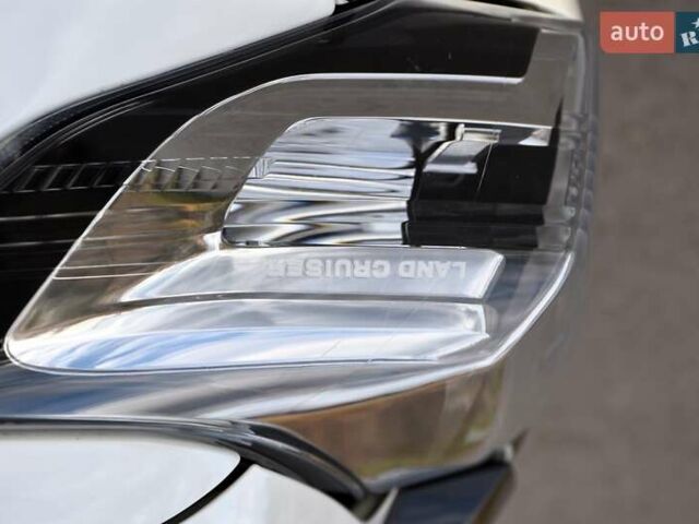 Белый Тойота Ленд Крузер Прадо, объемом двигателя 3 л и пробегом 231 тыс. км за 31700 $, фото 19 на Automoto.ua