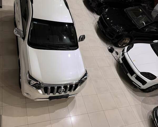 Белый Тойота Ленд Крузер Прадо, объемом двигателя 2.98 л и пробегом 112 тыс. км за 31900 $, фото 54 на Automoto.ua