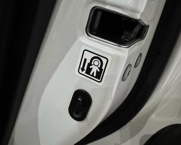 Белый Тойота Ленд Крузер Прадо, объемом двигателя 2.98 л и пробегом 112 тыс. км за 31900 $, фото 34 на Automoto.ua