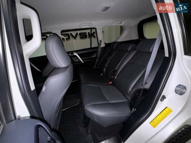 Белый Тойота Ленд Крузер Прадо, объемом двигателя 2.98 л и пробегом 112 тыс. км за 31900 $, фото 102 на Automoto.ua