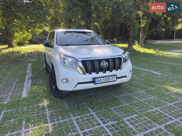 Белый Тойота Ленд Крузер Прадо, объемом двигателя 2.76 л и пробегом 161 тыс. км за 31900 $, фото 1 на Automoto.ua