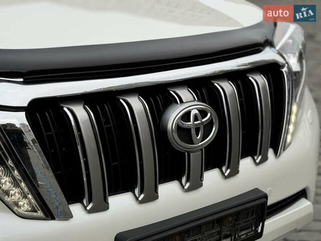 Белый Тойота Ленд Крузер Прадо, объемом двигателя 2.8 л и пробегом 280 тыс. км за 26999 $, фото 40 на Automoto.ua