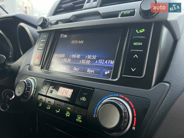 Білий Тойота Ленд Крузер Прадо, об'ємом двигуна 2.69 л та пробігом 144 тис. км за 25999 $, фото 24 на Automoto.ua