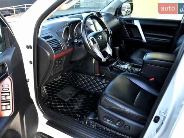 Білий Тойота Ленд Крузер Прадо, об'ємом двигуна 2.7 л та пробігом 145 тис. км за 25500 $, фото 18 на Automoto.ua