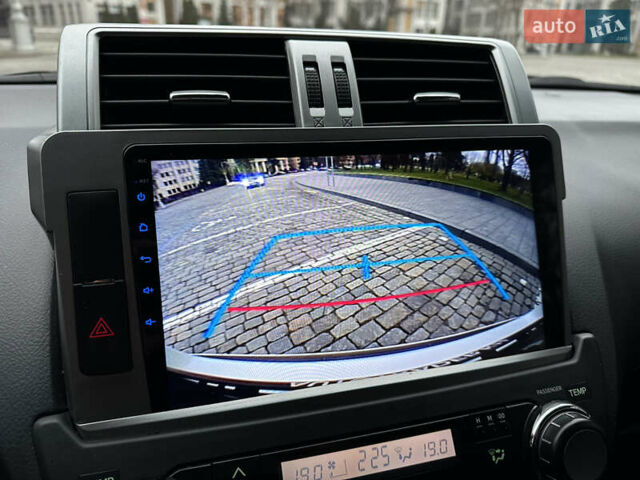 Белый Тойота Ленд Крузер Прадо, объемом двигателя 2.8 л и пробегом 280 тыс. км за 26999 $, фото 87 на Automoto.ua