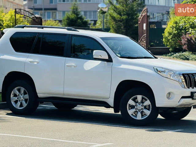 Белый Тойота Ленд Крузер Прадо, объемом двигателя 2.7 л и пробегом 94 тыс. км за 25800 $, фото 2 на Automoto.ua