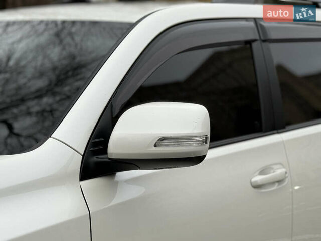 Белый Тойота Ленд Крузер Прадо, объемом двигателя 2.8 л и пробегом 280 тыс. км за 26999 $, фото 38 на Automoto.ua