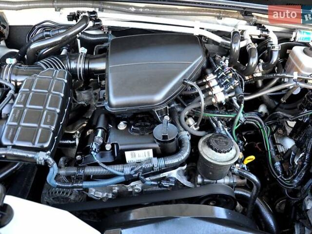 Білий Тойота Ленд Крузер Прадо, об'ємом двигуна 2.7 л та пробігом 145 тис. км за 25500 $, фото 2 на Automoto.ua