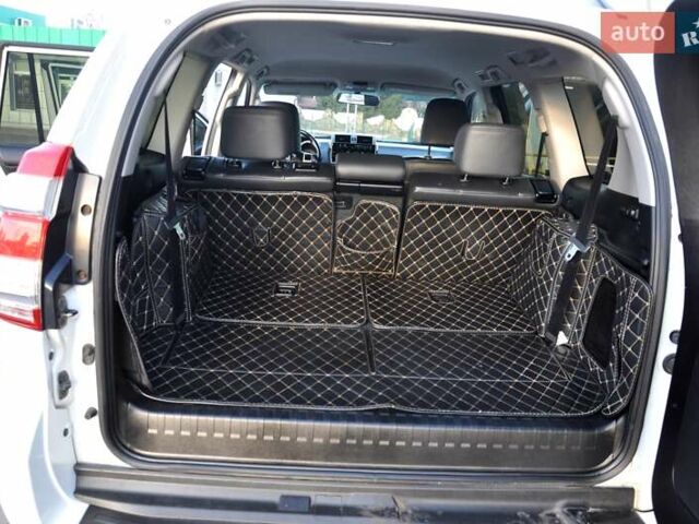 Білий Тойота Ленд Крузер Прадо, об'ємом двигуна 2.7 л та пробігом 145 тис. км за 25500 $, фото 25 на Automoto.ua